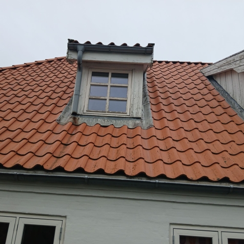 Billede af før udskiftning af vinduer i Aabenraa